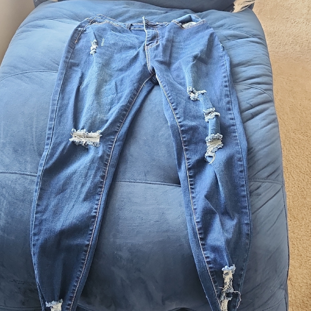 BAMBOO Distressed Denim Skinny Jeans